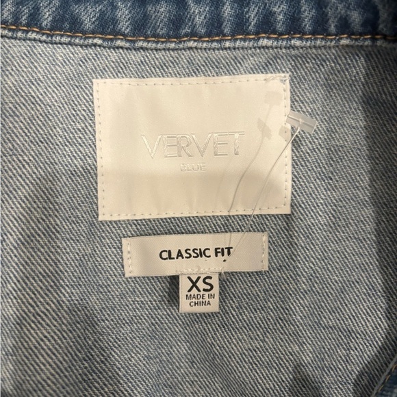 NWT Vervet women’s Denim Classic Fit Ombrè Distressed Jacket Sz Xs - Picture 3 of 5